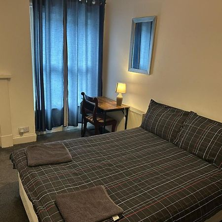 Luton Town House Near Airport Διαμέρισμα Εξωτερικό φωτογραφία