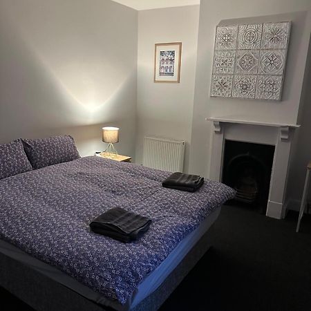 Luton Town House Near Airport Διαμέρισμα Εξωτερικό φωτογραφία