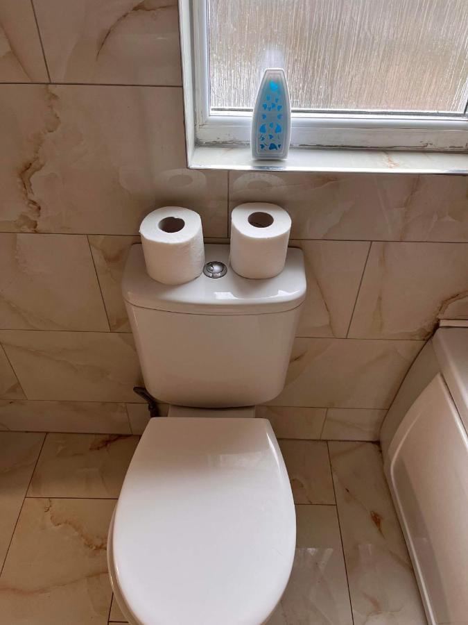 Luton Town House Near Airport Διαμέρισμα Εξωτερικό φωτογραφία