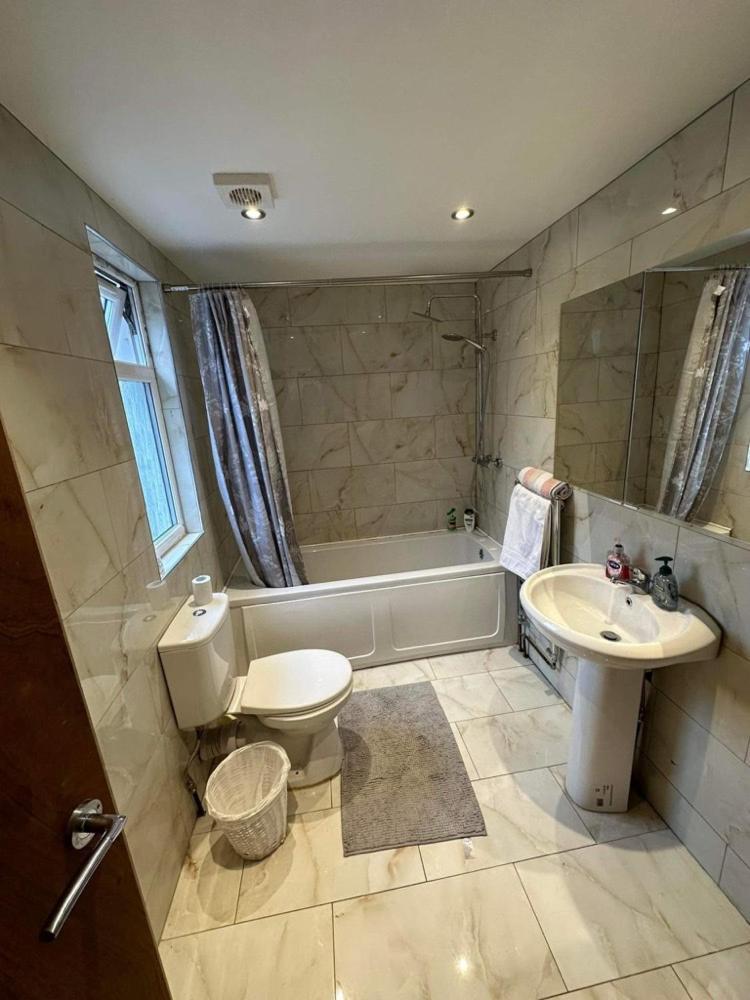 Luton Town House Near Airport Διαμέρισμα Εξωτερικό φωτογραφία