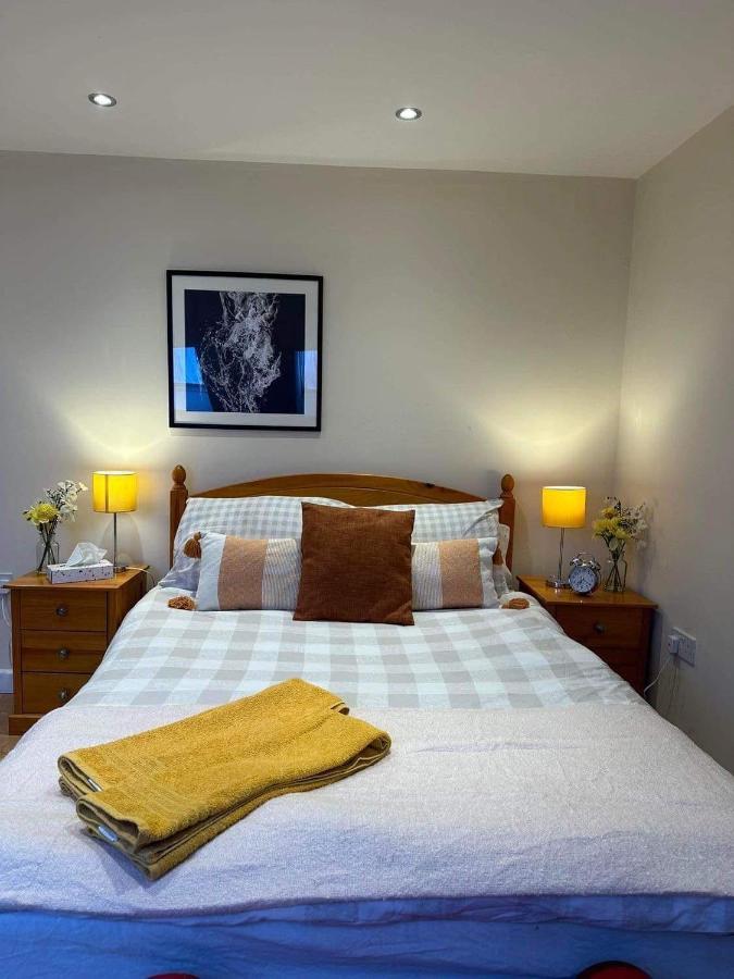 Luton Town House Near Airport Διαμέρισμα Εξωτερικό φωτογραφία