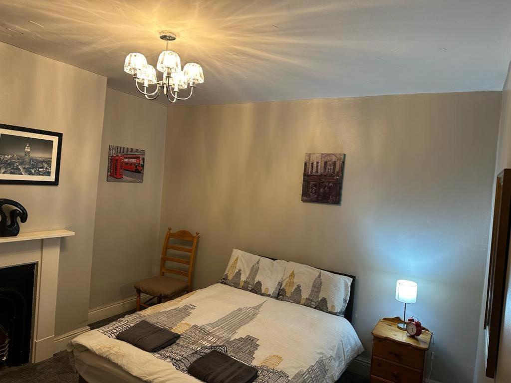 Luton Town House Near Airport Διαμέρισμα Εξωτερικό φωτογραφία