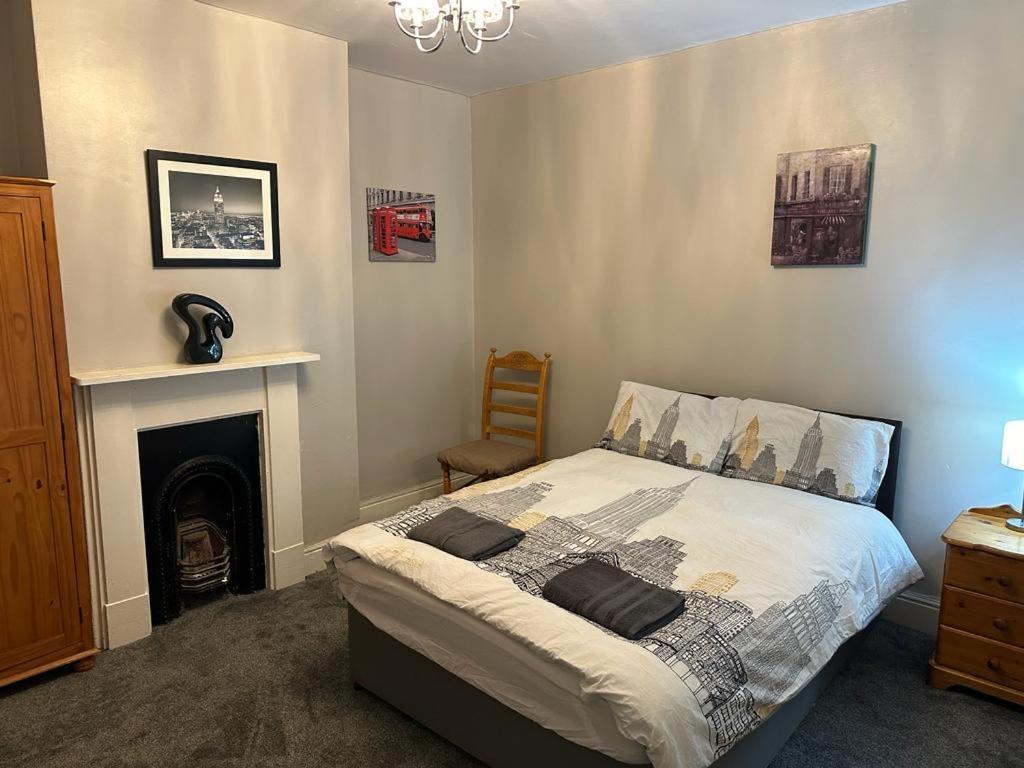 Luton Town House Near Airport Διαμέρισμα Εξωτερικό φωτογραφία